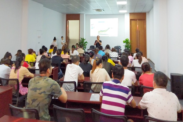 貴池區堅持“三個導向”推進技能人才培養 - 副本.jpg 貴池區堅持“三個導向”推進技能人才培養 - 副本.jpg