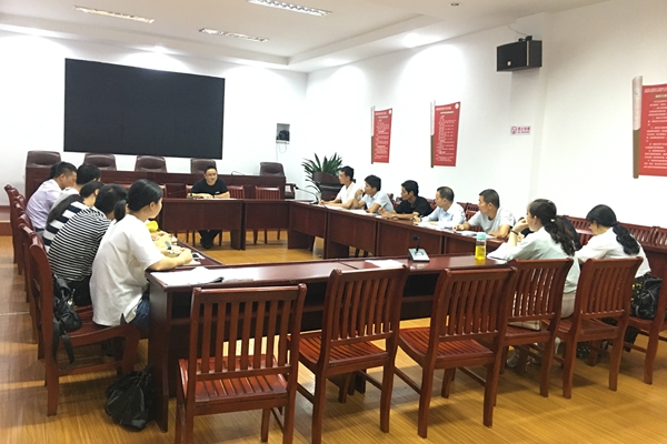 梅龍街道:用好萬村網(wǎng)頁,宣傳基層黨建.jpg 梅龍街道:用好萬村網(wǎng)頁,宣傳基層黨建.jpg